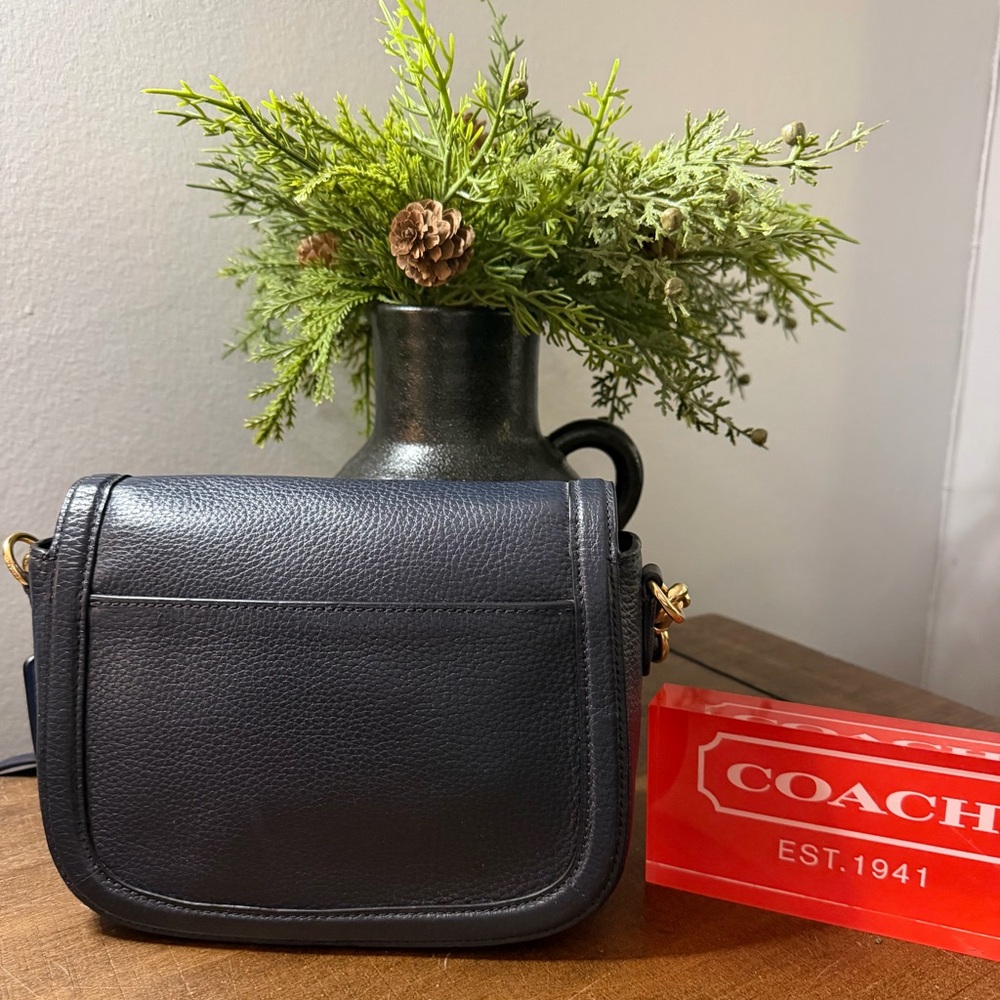 Coach Horse & Carriage Saddle Crossbody Bag - Picture 2 of 13